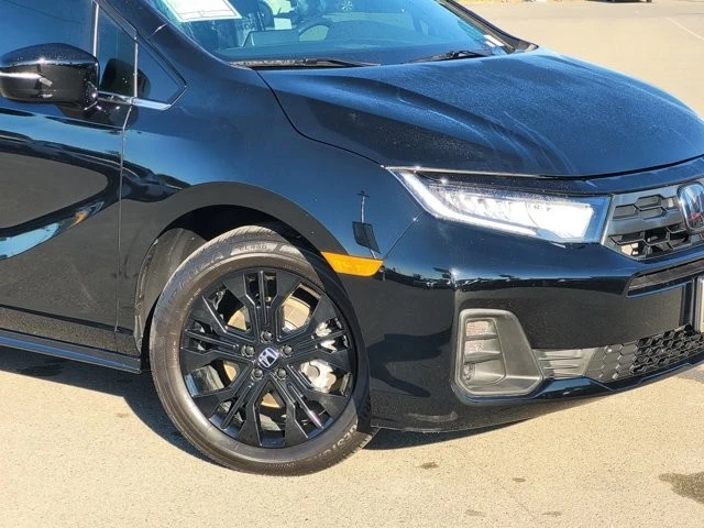 2025 Honda Odyssey - Image 3 of 12