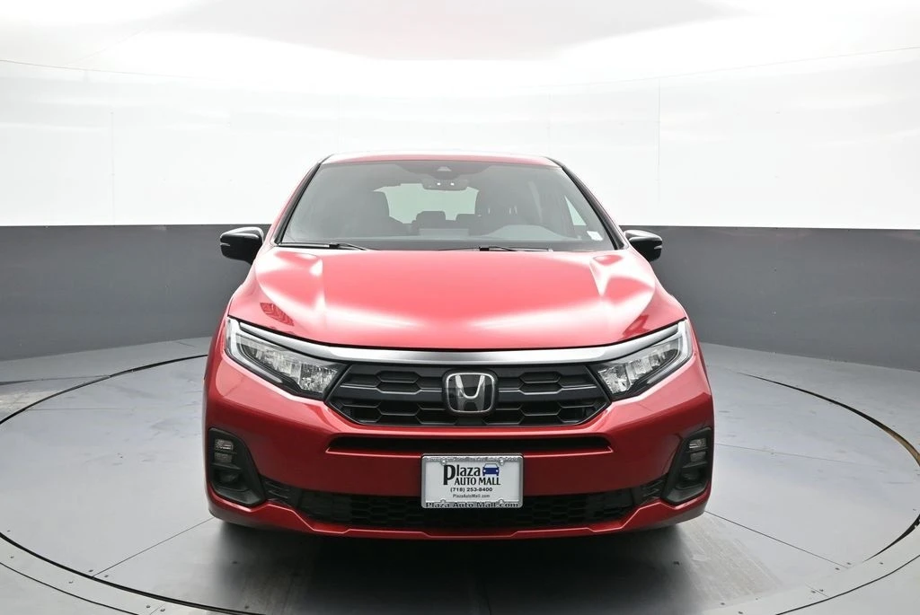 2025 Honda Odyssey - Image 2 of 12