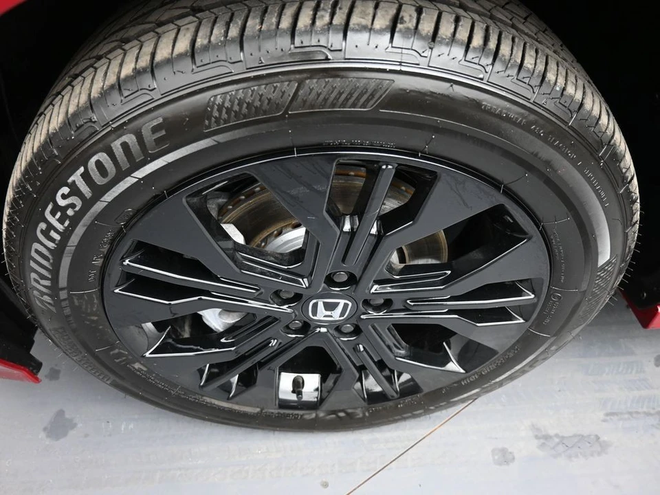 2025 Honda Odyssey - Image 14 of 21