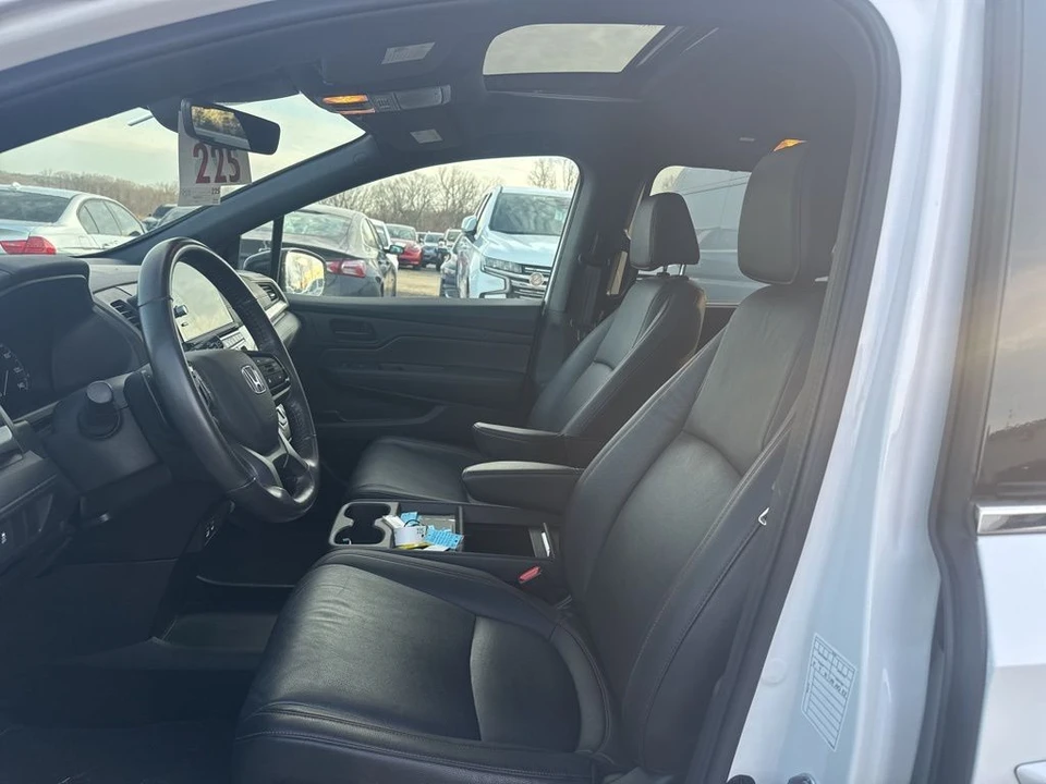 2025 Honda Odyssey - Image 5 of 8