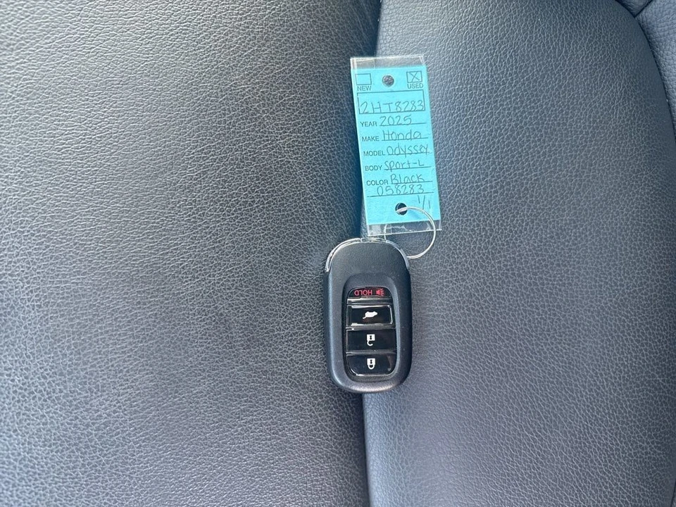 2025 Honda Odyssey - Image 7 of 7