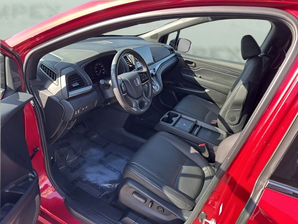 2025 Honda Odyssey - Image 9 of 21