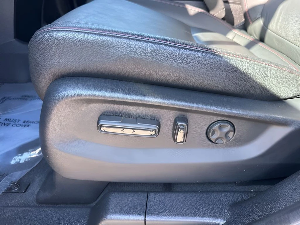 2025 Honda Odyssey - Image 10 of 21