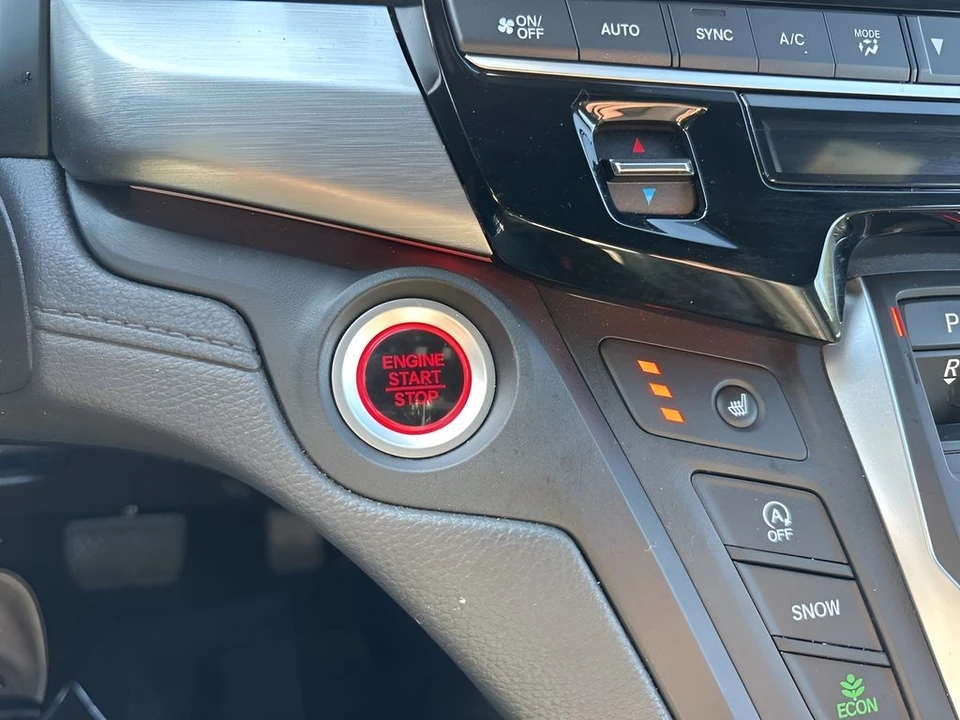 2025 Honda Odyssey - Image 20 of 21