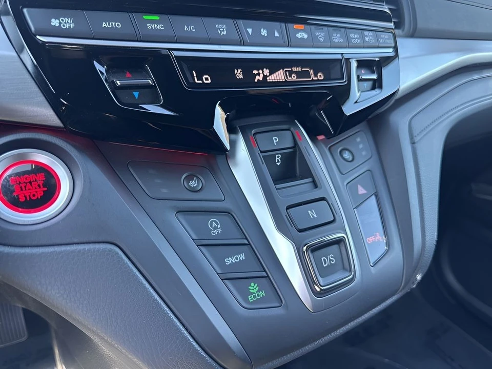 2025 Honda Odyssey - Image 19 of 21