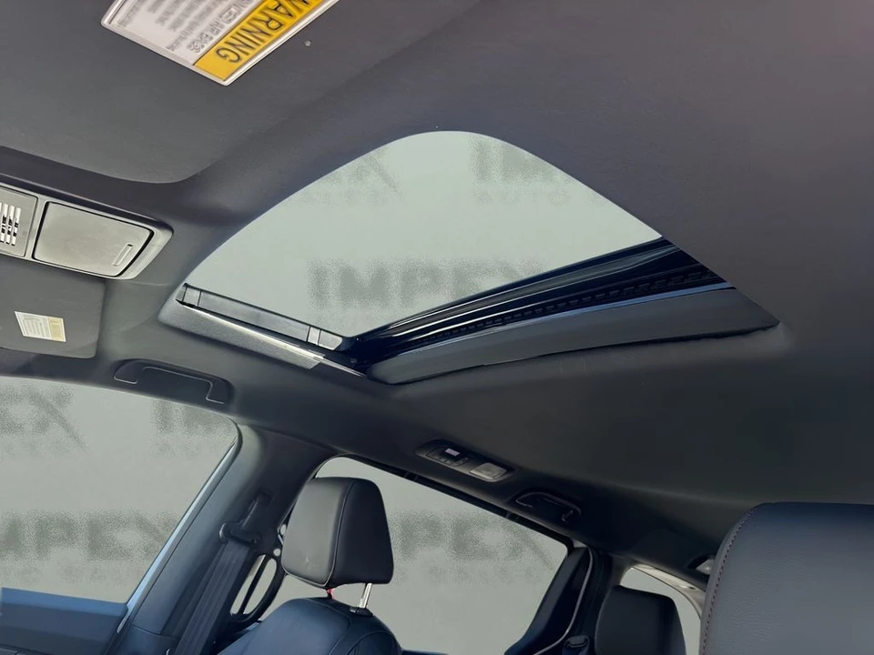 2025 Honda Odyssey - Image 12 of 21