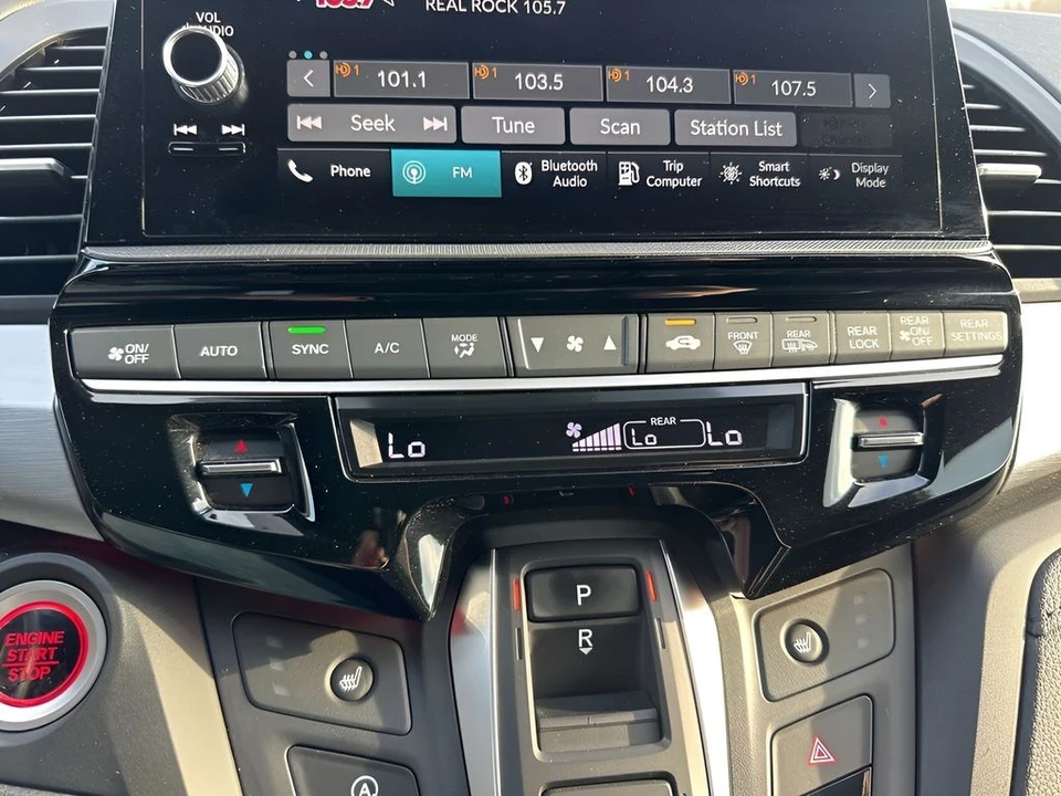 2025 Honda Odyssey - Image 14 of 21