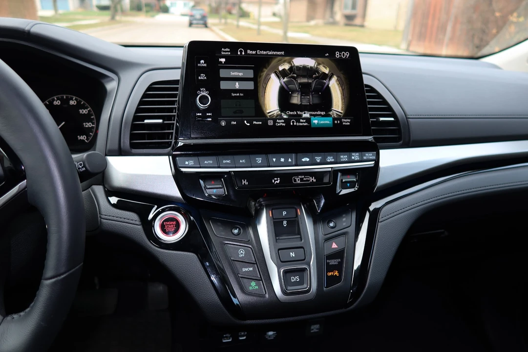 2025 Honda Odyssey - Image 21 of 21