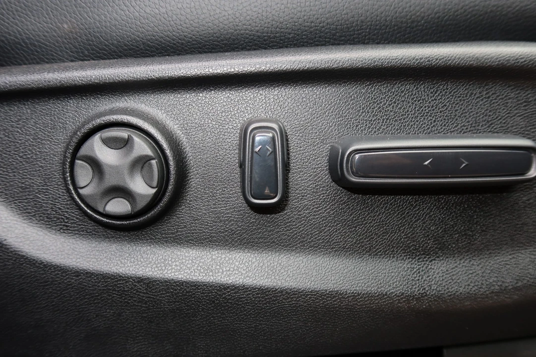 2025 Honda Odyssey - Image 18 of 21