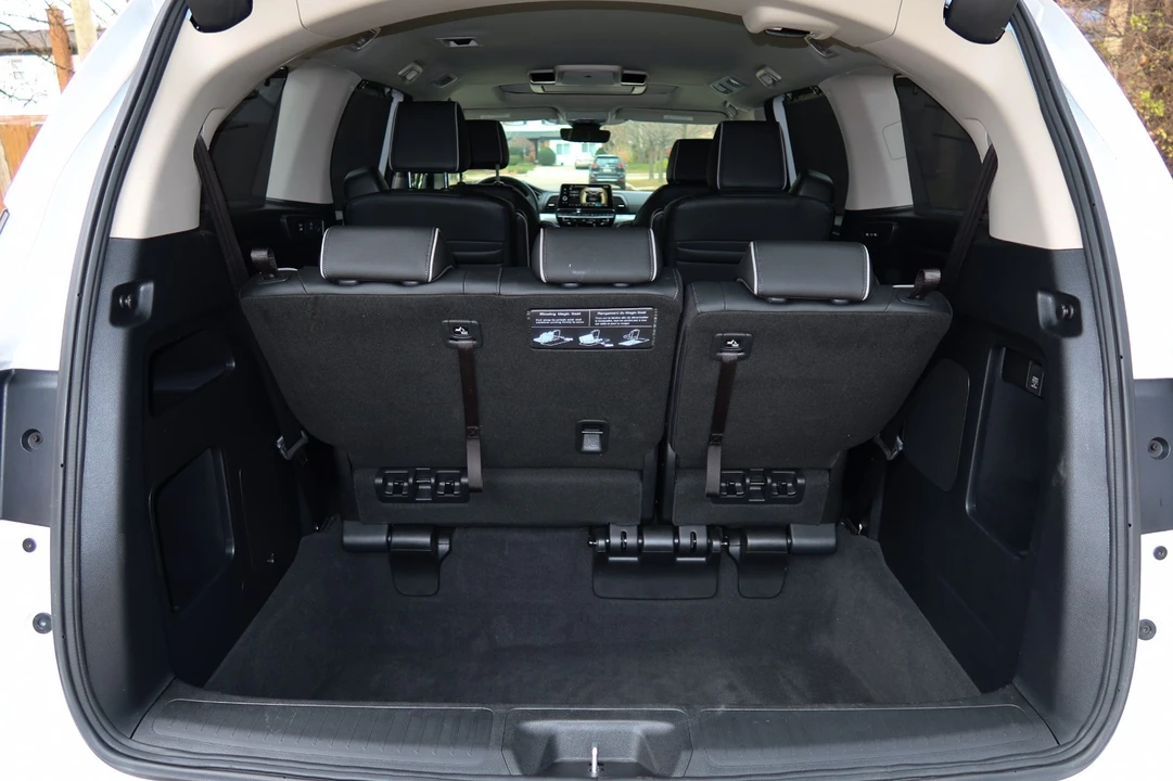 2025 Honda Odyssey - Image 10 of 21