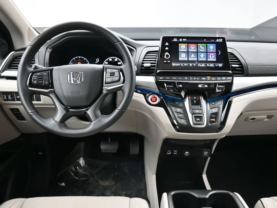 2025 Honda Odyssey - Image 20 of 21