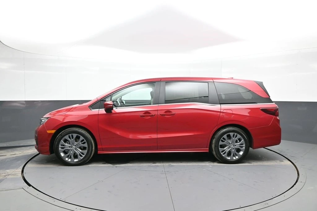 2025 Honda Odyssey - Image 9 of 12