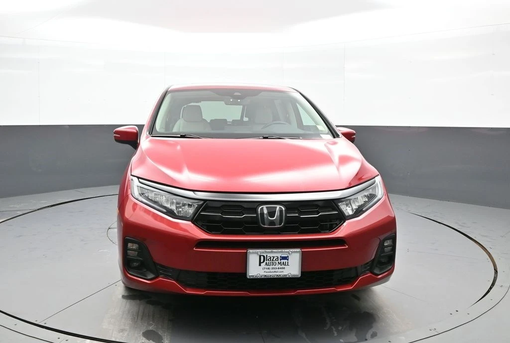 2025 Honda Odyssey - Image 2 of 12