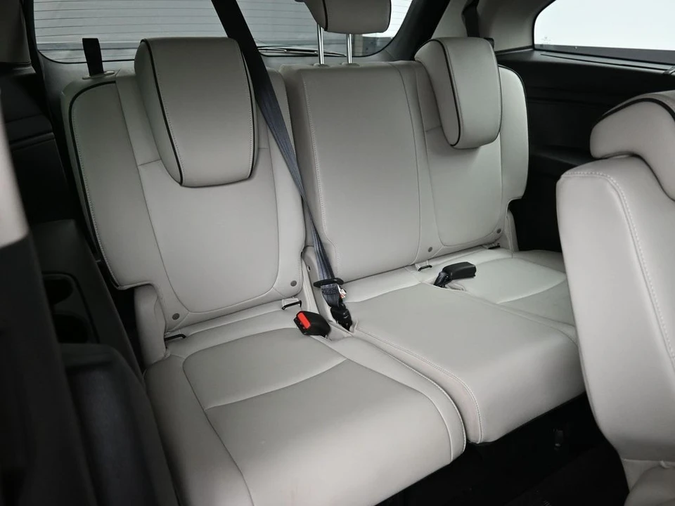 2025 Honda Odyssey - Image 27 of 31