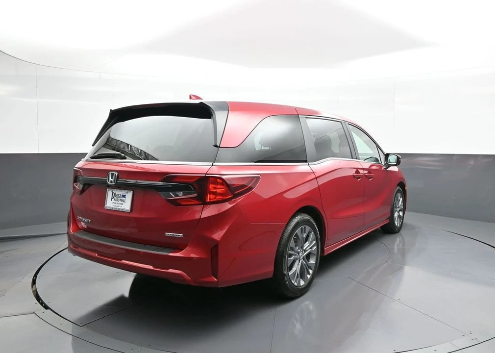2025 Honda Odyssey - Image 6 of 31