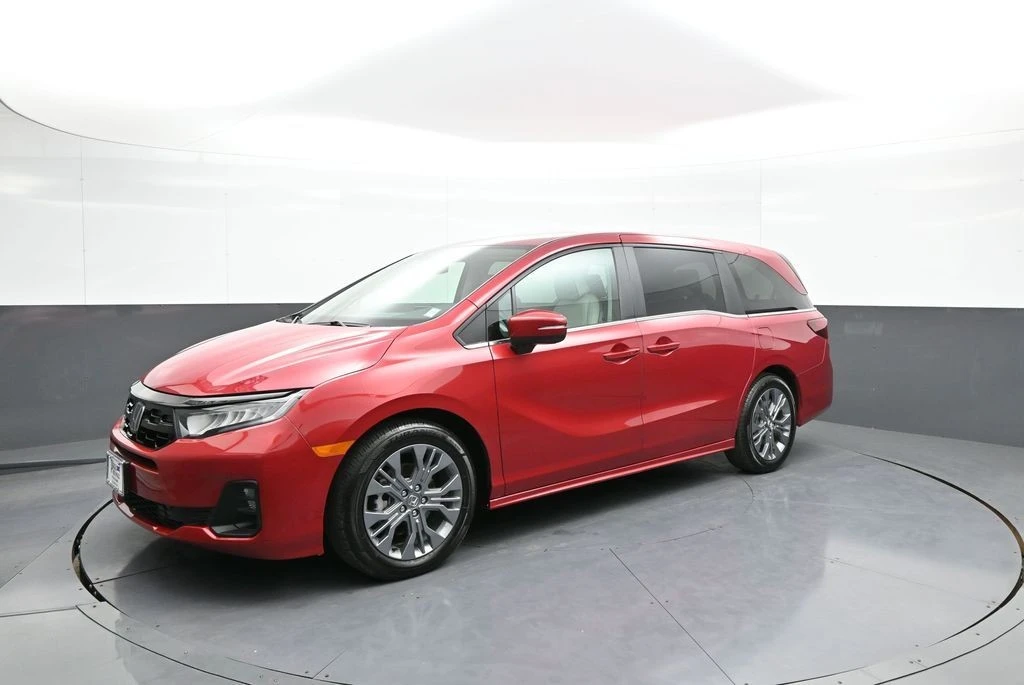 2025 Honda Odyssey - Image 10 of 31