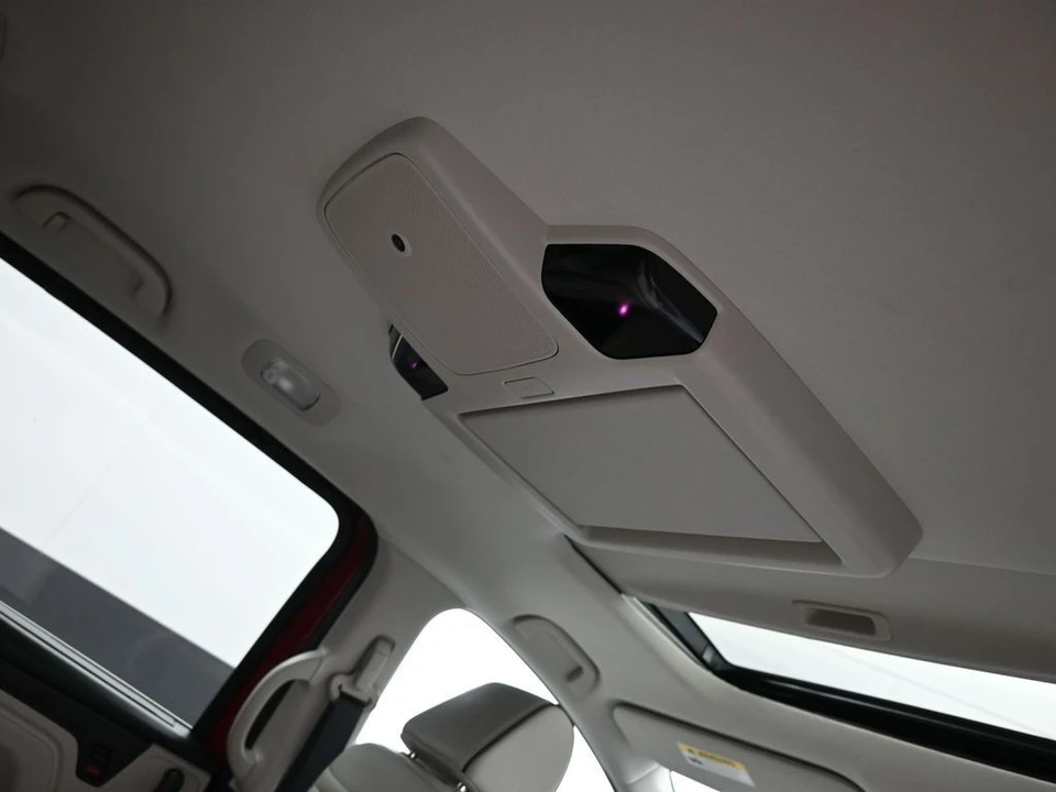 2025 Honda Odyssey - Image 27 of 31