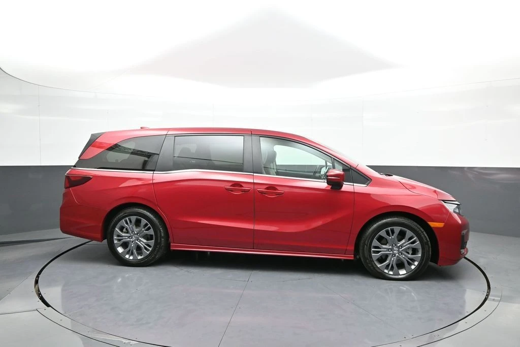 2025 Honda Odyssey - Image 5 of 12