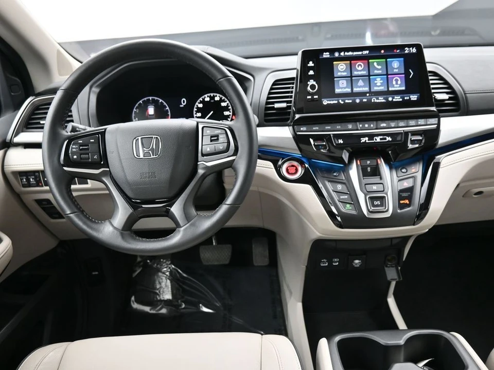 2025 Honda Odyssey - Image 20 of 21