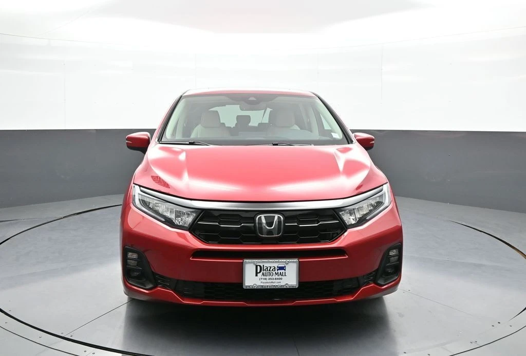 2025 Honda Odyssey - Image 2 of 31