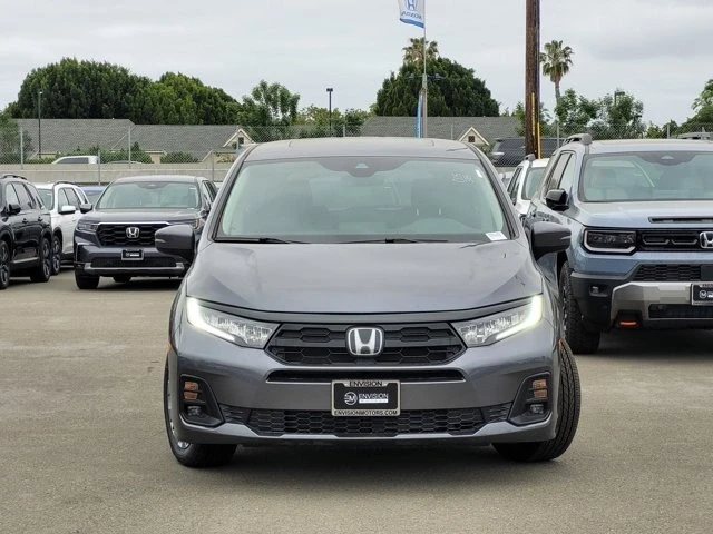 2025 Honda Odyssey - Image 2 of 12