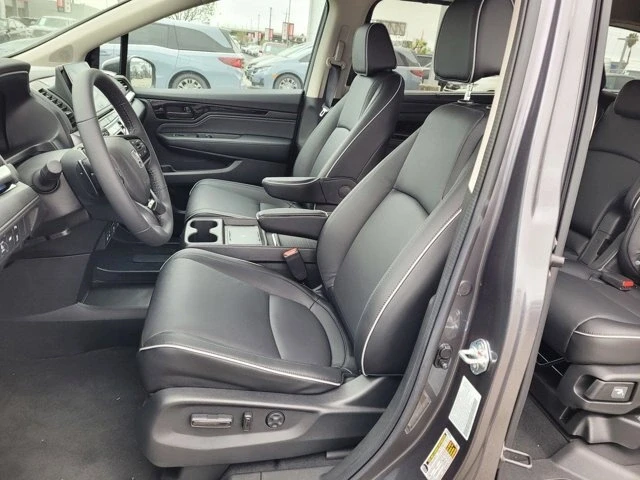 2025 Honda Odyssey - Image 9 of 12