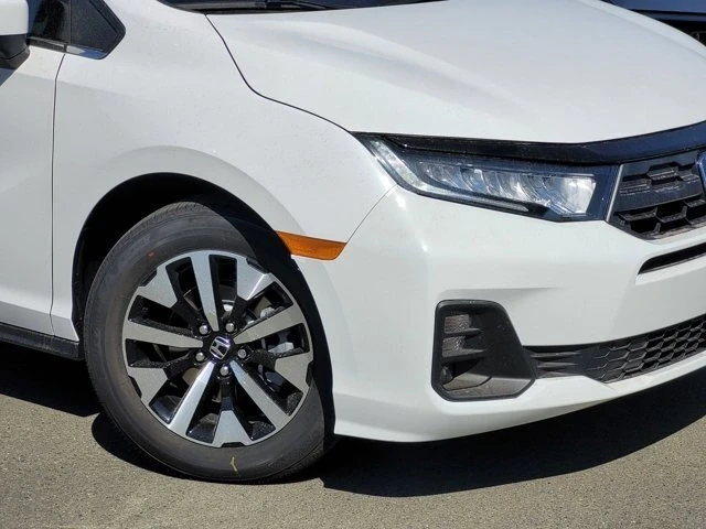 2025 Honda Odyssey - Image 3 of 12