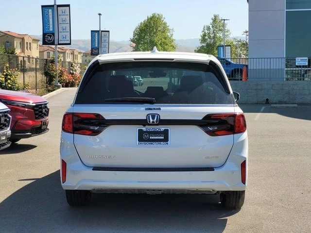 2025 Honda Odyssey - Image 6 of 12