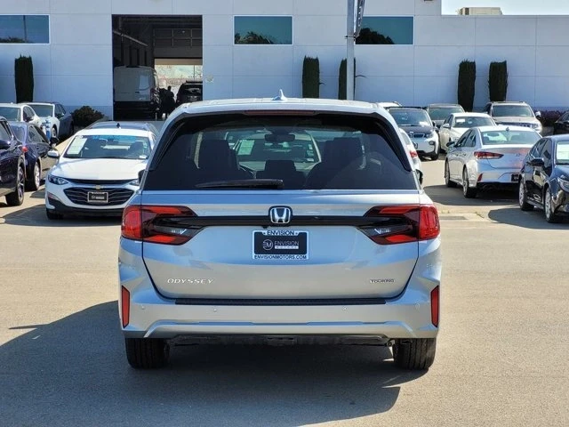 2025 Honda Odyssey - Image 6 of 12