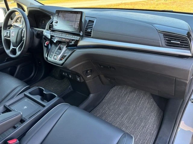 2025 Honda Odyssey - Image 10 of 21