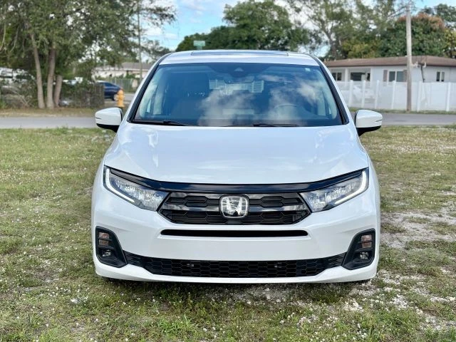2025 Honda Odyssey - Image 2 of 21