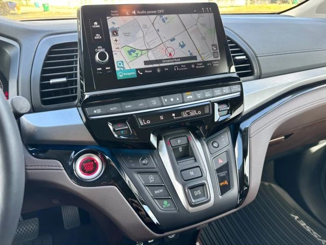 2025 Honda Odyssey - Image 13 of 21