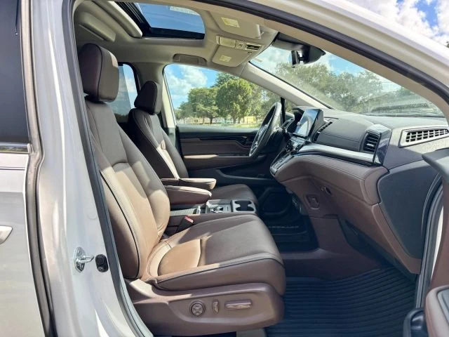 2025 Honda Odyssey - Image 8 of 21