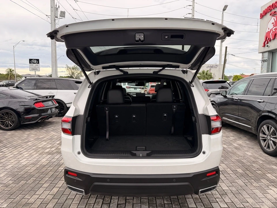 2025 Honda Pilot 4th Gen - Image 7 of 21
