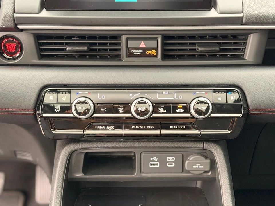 2025 Honda Pilot 4th Gen - Image 18 of 21