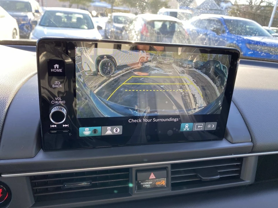 2025 Honda Pilot 4th Gen - Image 10 of 15