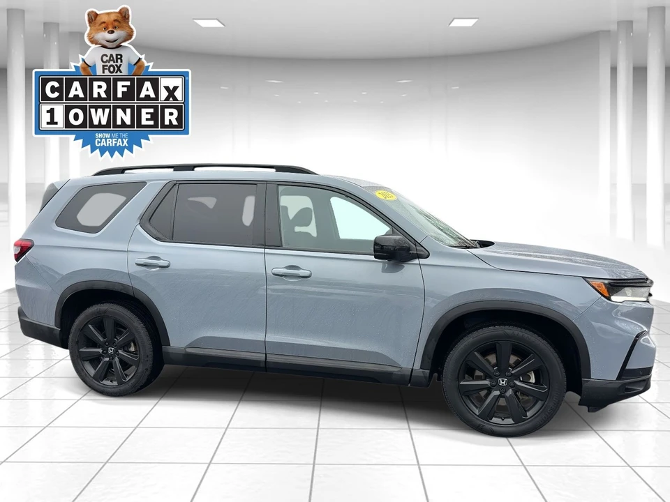 2025 Honda Pilot 4th Gen - Image 2 of 21