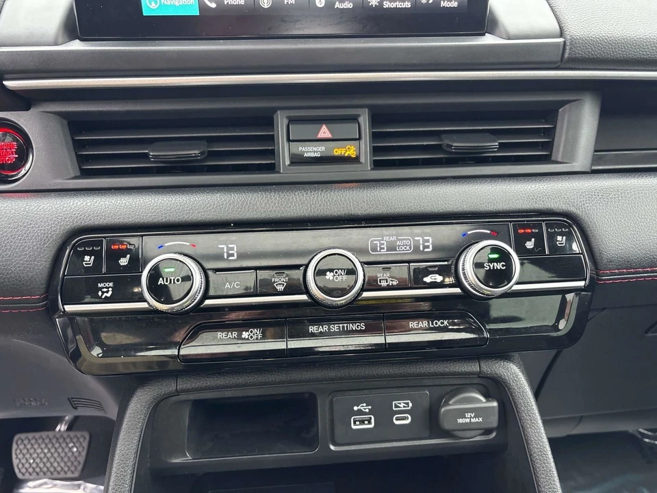 2025 Honda Pilot 4th Gen - Image 18 of 21