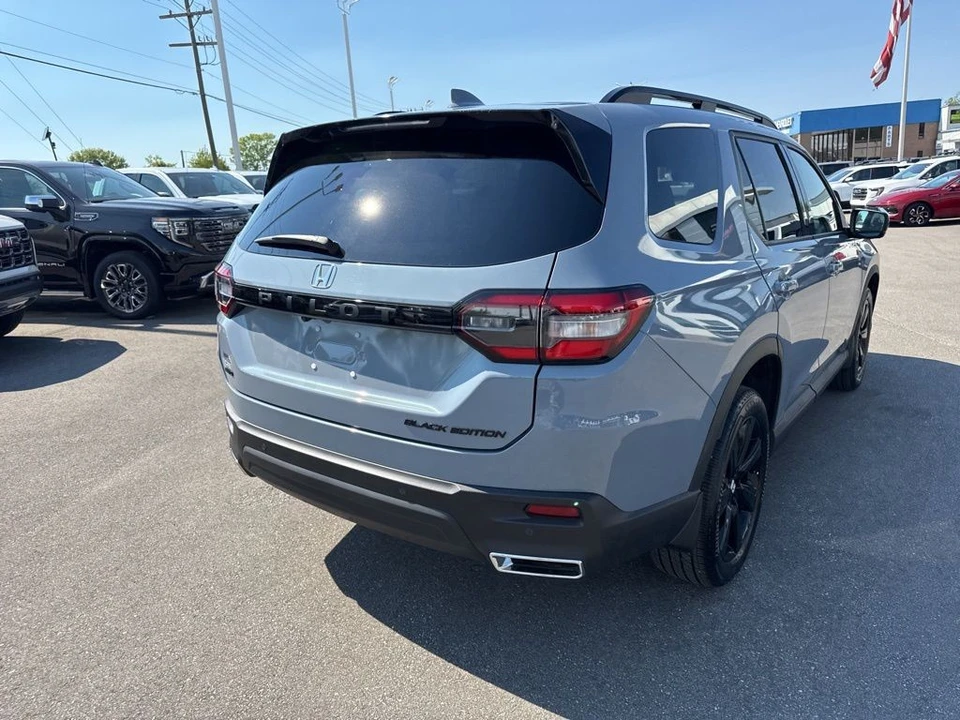 2025 Honda Pilot 4th Gen - Image 5 of 21
