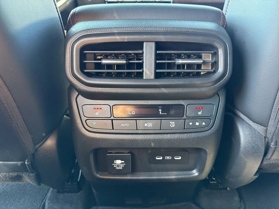 2025 Honda Pilot 4th Gen - Image 14 of 21