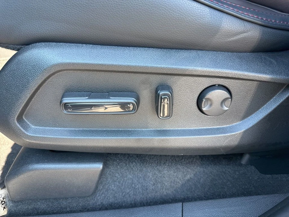 2025 Honda Pilot 4th Gen - Image 10 of 21