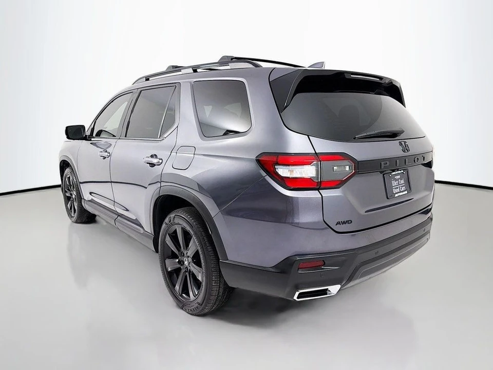 2025 Honda Pilot 4th Gen - Image 5 of 12