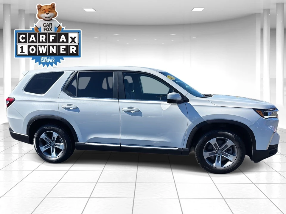 2025 Honda Pilot 4th Gen - Image 2 of 21