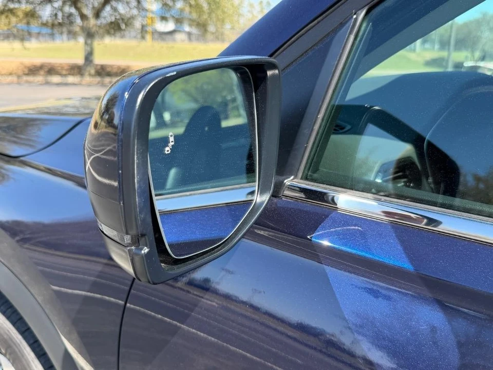 2025 Honda Pilot 4th Gen - Image 4 of 21