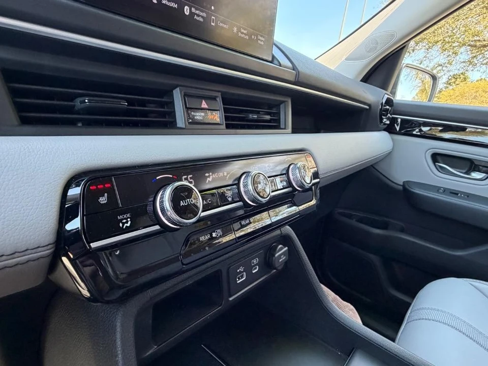 2025 Honda Pilot 4th Gen - Image 18 of 21