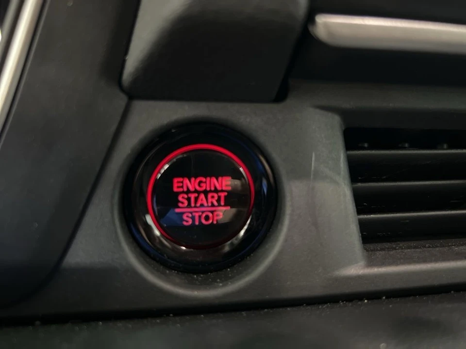 2025 Honda Pilot 4th Gen - Image 15 of 21