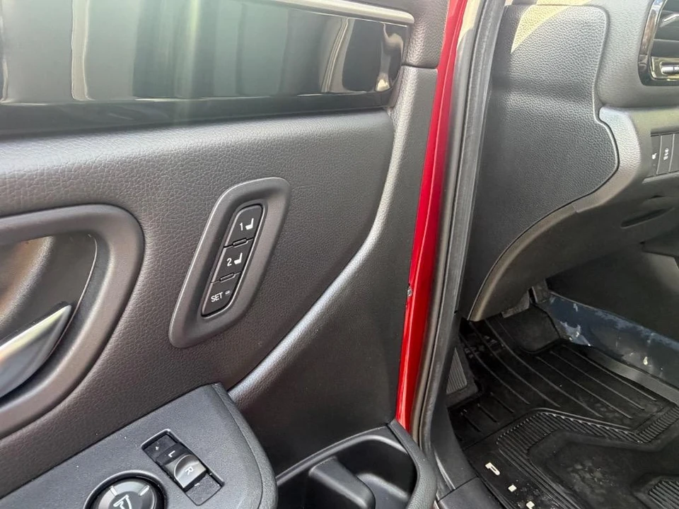 2025 Honda Pilot 4th Gen - Image 6 of 21