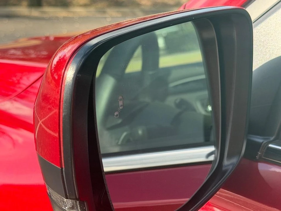 2025 Honda Pilot 4th Gen - Image 4 of 21