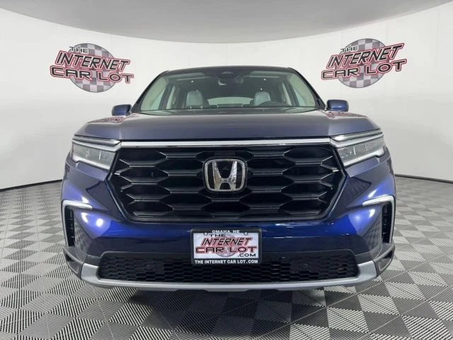 2025 Honda Pilot 4th Gen - Image 2 of 12