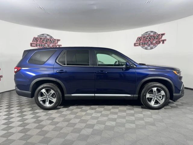 2025 Honda Pilot 4th Gen - Image 8 of 12